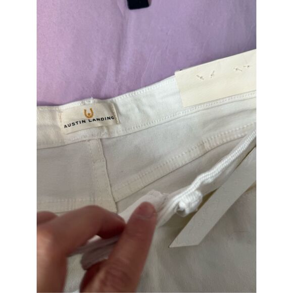 Austin landing white HIGH RISE SHORT - Picture 8 of 8